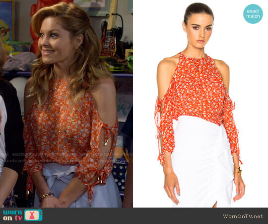 Veronica Beard Flynn Top worn by DJ Tanner-Fuller (Candace Cameron Bure) on Fuller House