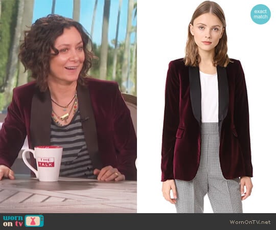 Macey Fitted Velvet Tuxedo Jacket by Alice + Olivia worn by Sara Gilbert on The Talk