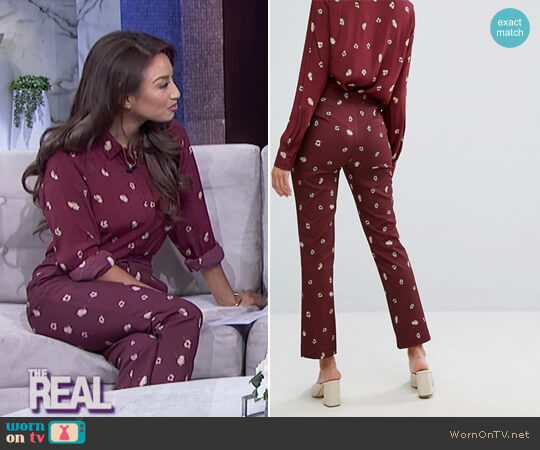 Gestuz Flower Print Pants by ASOS worn by Jeannie Mai  on The Real