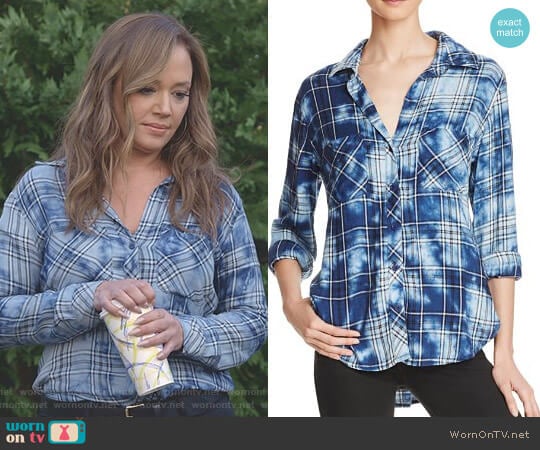 Two Pocket Plaid Button-Down Shirt by Bella Dahl worn by Vanessa Cellucci (Leah Remini) on Kevin Can Wait