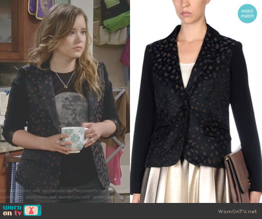 Leopard Blazer by Marc By Marc Jacobs worn by Kendra Gable (Taylor Spreitler) on Kevin Can Wait