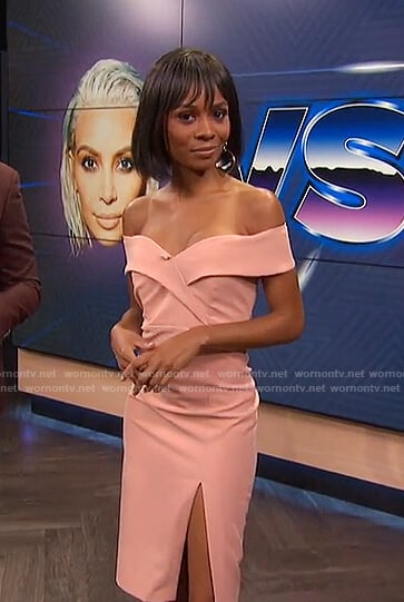 Zuri’s pink off-shoulder slit dress on E! News