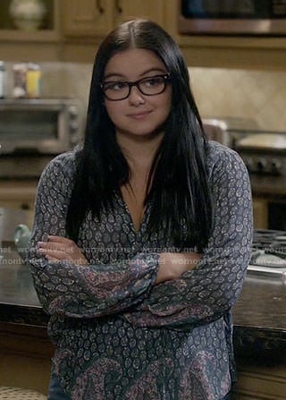 Alex's blue paisley top on Modern Family