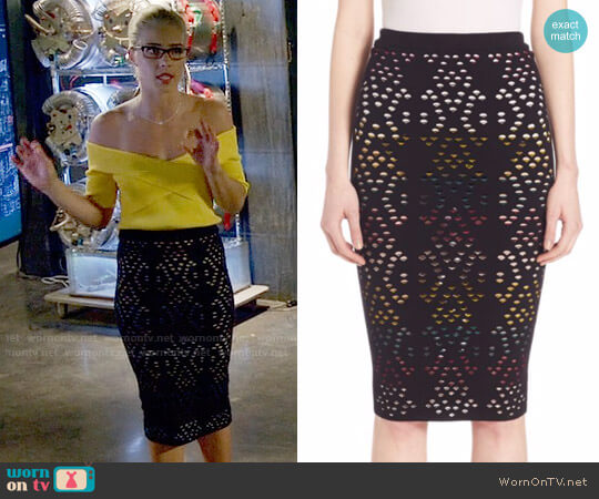 Alice + Olivia Ani Skirt worn by Felicity Smoak (Emily Bett Rickards) on Arrow