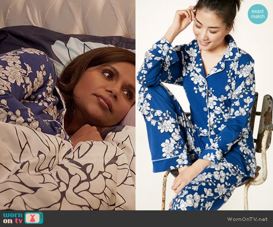 BedHead Navy Shadow Blossom Pajamas worn by Mindy Lahiri (Mindy Kaling) on The Mindy Project