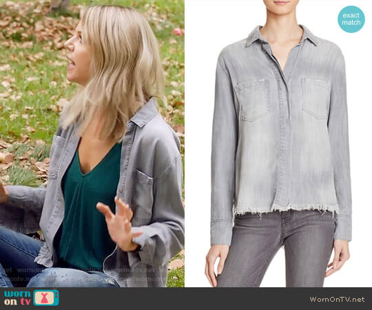 Bella Dahl Frayed Hem Split Back Shirt worn by Mackenzie Murphy (Kaitlin Olson) on The Mick