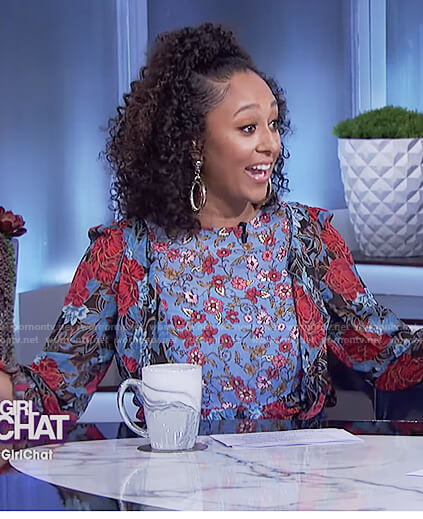 Tamera’s blue floral print ruffle top on The Real
