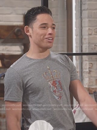 Tony’s grey skull print tee on Will and Grace