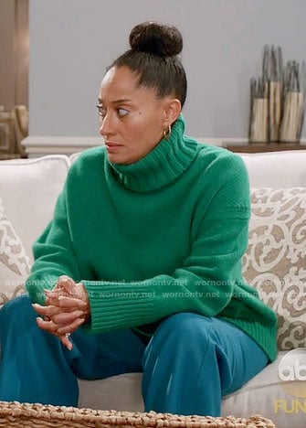 Rainbow's green turtleneck sweater on Black-ish