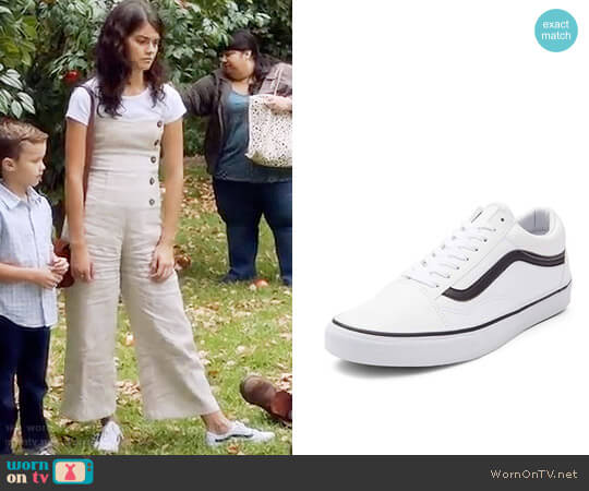 Vans Old Skool Skate Shoe worn by Sabrina Pemberton (Sofia Black D'Elia) on The Mick