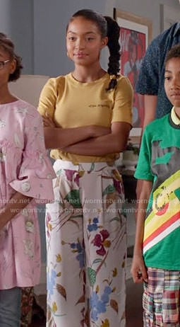 Zoey’s yellow Los Angeles embroidered top and floral trousers on Black-ish