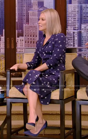 Kelly's navy dice print dress on Live with Kelly and Ryan