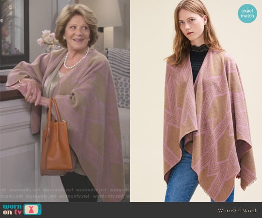 Poncho with M Print by Maje worn by Judy Roberts (Linda Lavin) on 9JKL