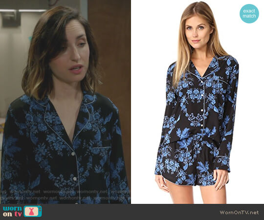 Poppy Snoozing PJ Set by Stella McCartney worn by Jennifer Short (Zoe Lister-Jones) on Life in Pieces