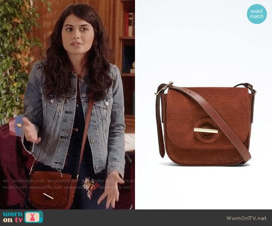 Banana Republic Suede Toggle Saddle Bag worn by Sabrina Pemberton (Sofia Black D'Elia) on The Mick