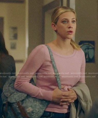 Betty's pink long sleeved top on Riverdale