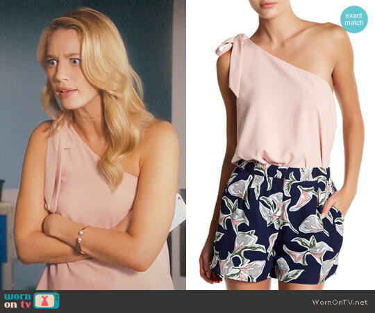 JOA One Shoulder Bow Tank worn by Petra Solano (Yael Grobglas) on Jane the Virgin