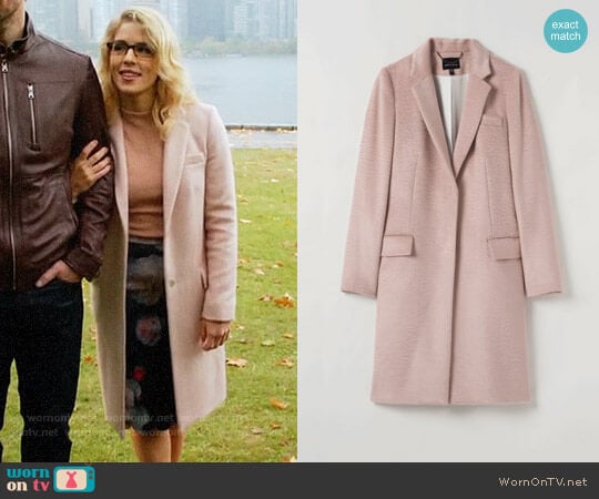 Judith & Charles Huston Coat worn by Felicity Smoak (Emily Bett Rickards) on The Flash