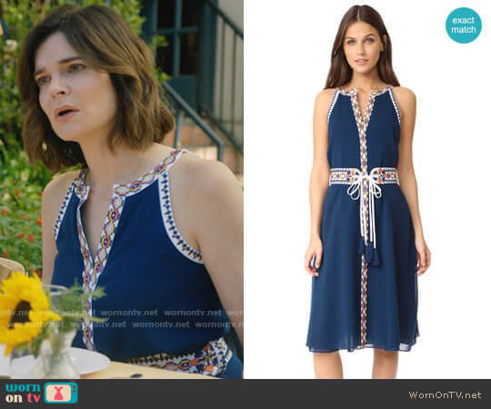 Savannah Dress by Tory Burch worn by Heather Hughes (Betsy Brandt) on Life in Pieces