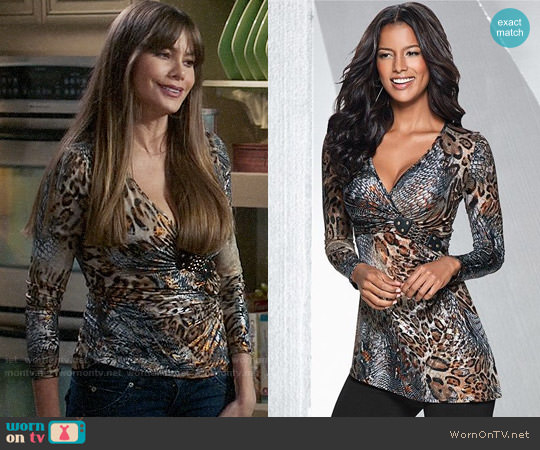 Venus Printed Buckle Detail Top worn by  Gloria Pritchett (Sofia Vergara) on Modern Family