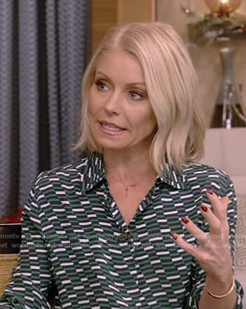 Kelly's green printed blouse on Live with Kelly and Ryan