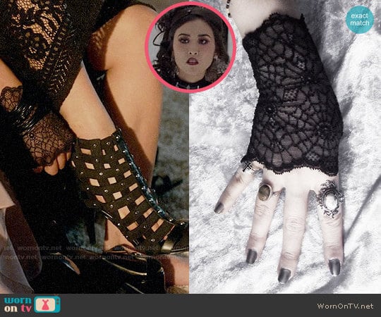 ZenAndCoffee Arachne Lace Fingerless Gloves worn by Nico Minoru (Lyrica Okano) on Marvels Runaways