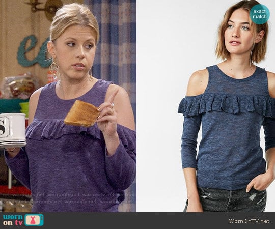 Express Ruffle Yoke Cold Shoulder Sweater worn by Stephanie Tanner (Jodie Sweetin) on Fuller House