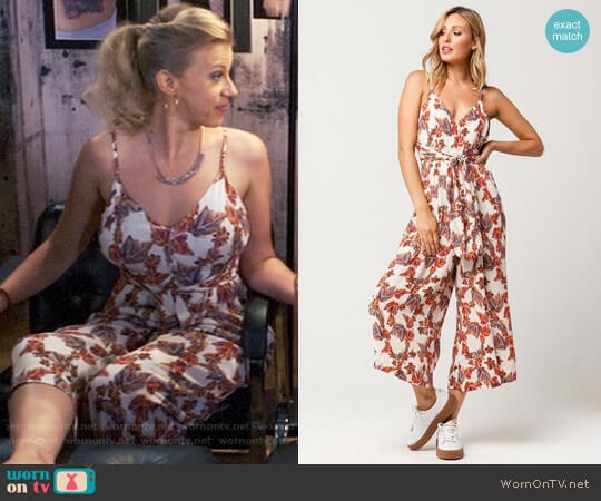 Free People Hot Tropics Jumpsuit worn by Stephanie Tanner (Jodie Sweetin) on Fuller House