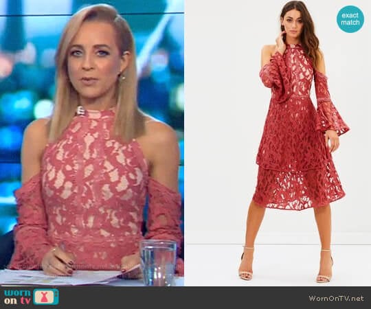 Wornontv Carries Pink Lace Cold Shoulder Dress On The Project Carrie Bickmore Clothes And 