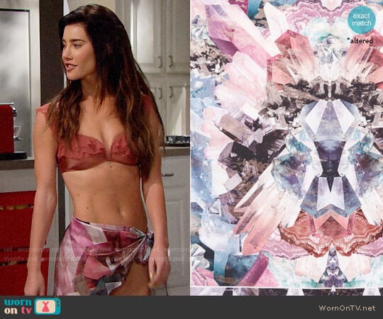 Ted Baker Mirrored Minerals Silk Cape Scarf worn by Steffy Forrester (Jacqueline MacInnes Wood) on The Bold and the Beautiful