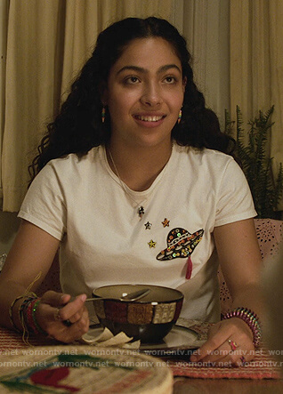 Molly's white ufo tassel t-shirt on Marvel's Runaways