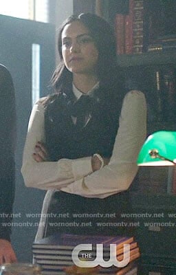 Veronica's black and white layered dress on Riverdale