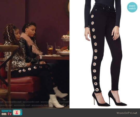 Good Waist Grommet Skinny Jeans by Good American worn by Skylar Forster (Halle Bailey) on Grown-ish