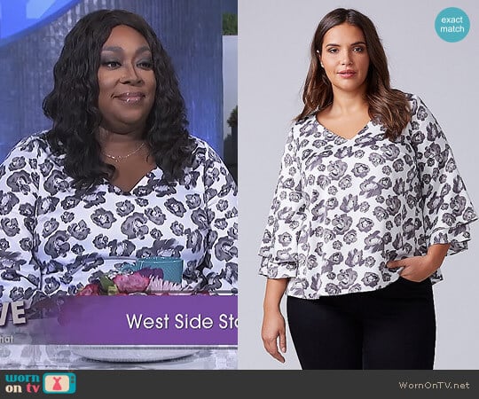 Printed Kimono Sleeve Top by Lane Bryant worn by Loni Love on The Real