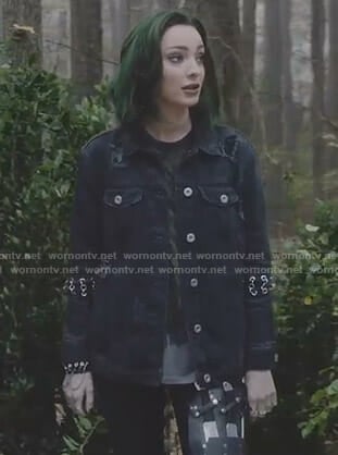 Lorna's black denim jacket with rings on The Gifted