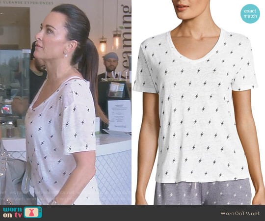 Boxy V-neck Tee by Monrow worn by Kyle Richards on The Real Housewives of Beverly Hills