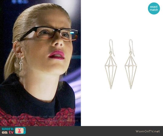 Peggy Li Triangle Cage Earrings worn by Felicity Smoak (Emily Bett Rickards) on Arrow