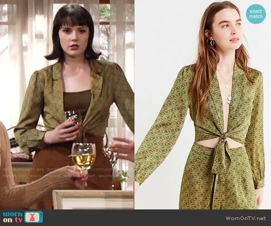 UO Satin Paisley Tie-Front Top worn by Tessa Porter (Cait Fairbanks) on The Young and the Restless