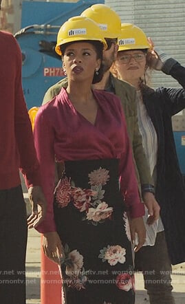 Catherine's floral print skirt and pink top on Marvel's Runaways
