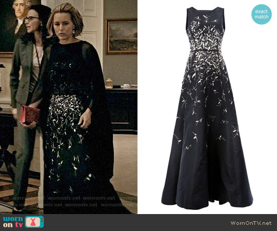 Oscar de la Renta Sequin Applique Gown worn by Elizabeth McCord (Téa Leoni) on Madam Secretary