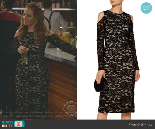 'Laila' Dress by Alice + Olivia worn by Vanessa Cellucci (Leah Remini) on Kevin Can Wait