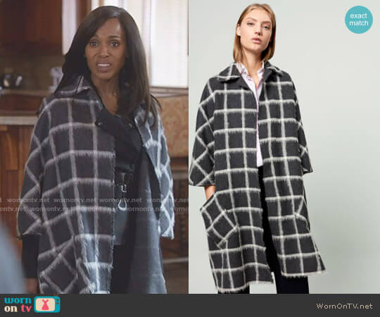 Checked Cloth Cape by Carolina Herrera worn by Olivia Pope (Kerry Washington) on Scandal