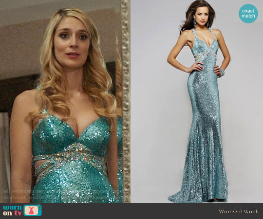 Faviana 7507 Gown in Seafoam worn by Serena (Caitlin FitzGerald) on UnReal