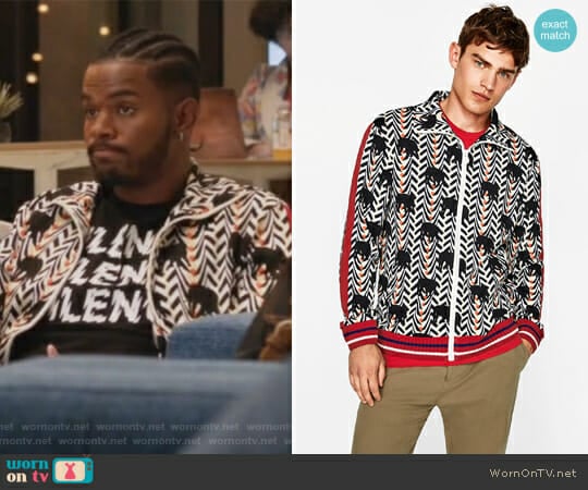 Elephant Print Sweatshirt with Zip by Zara worn by Aaron Jackson (Trevor Jackson) on Grown-ish