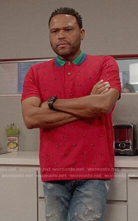 Andre's red polo shirt on Black-ish