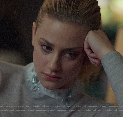 Betty’s grey sweater with embroidered collar on Riverdale