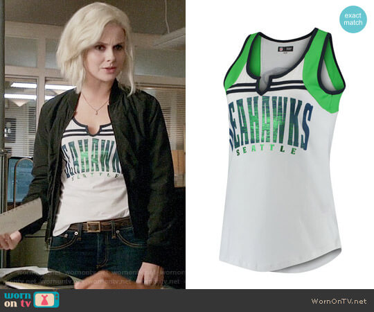 New Era Seahawks Athletic Notch Neck Tank Top worn by Liv Moore (Rose McIver) on iZombie