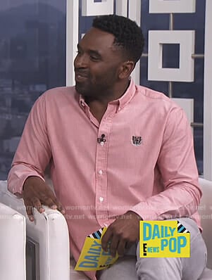 Justin’s pink shirt with tiger patch on E! News Daily Pop