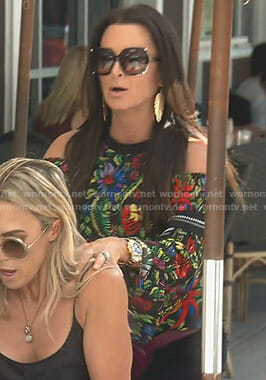 Kyle’s black floral cold-shoulder top on The Real Housewives of Beverly Hills
