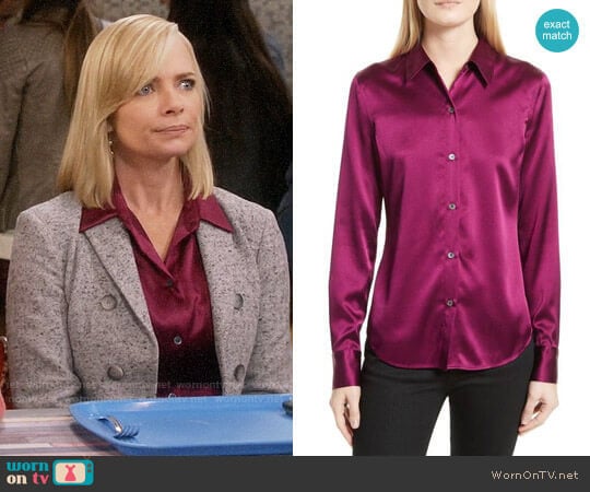 Theory Perfect Fitted Stretch Satin Shirt in Electric Pink worn by Jill Kendall (Jaime Pressly) on Mom